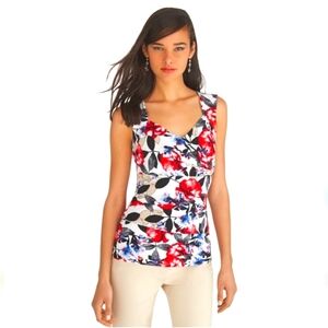 White House Black Market, hour glass shape floral top